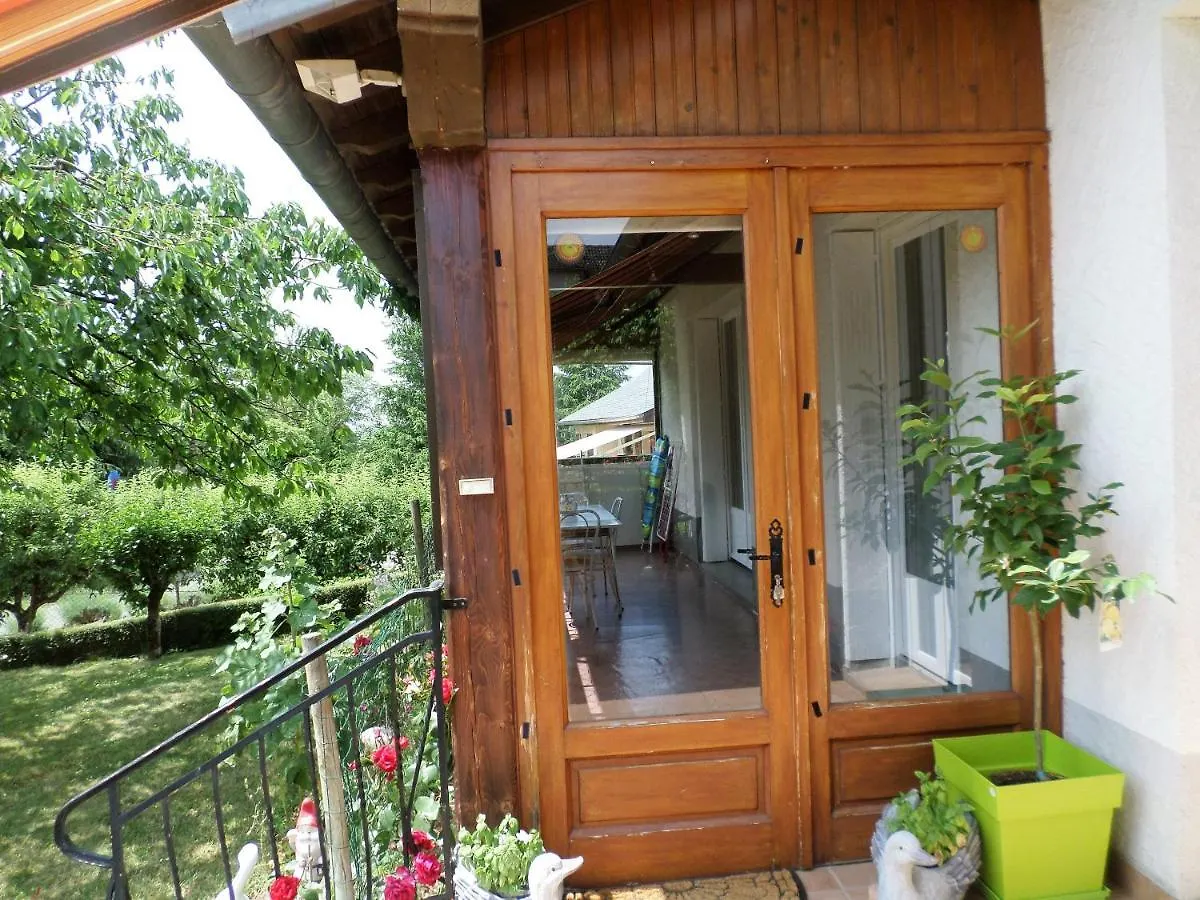 Maison Avec Veranda Proche Du Centre Ville Rignac  Holiday home