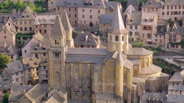 Maison Avec Veranda Proche Du Centre Ville Rignac  Rignac (Aveyron)